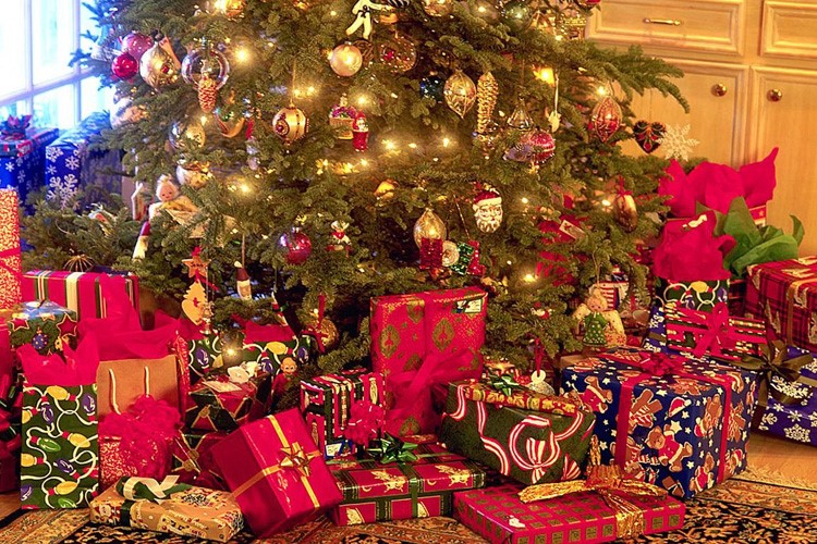 Bucher E Books Was Konnen Sie Dieses Jahr Unter Dem Weihnachtsbaum Finden Die Funf Meist Gekauften Geschenke Topfunf De